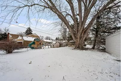 783 Nevada Avenue E, Saint Paul, MN 55106 - Photo 2