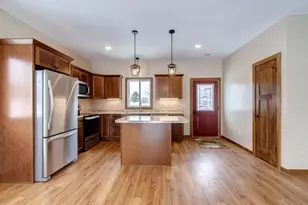 411 Bullis St, Kenyon, MN 55946 - Photo 6