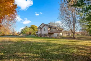 13561 279th St, Lindstrom, MN 55045 - Photo 4