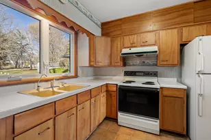 810 N Shore Dr, Waterville, MN 56096 - Photo 32