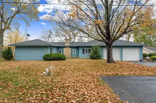 810 N Shore Dr, Waterville, MN 56096 - Photo 2