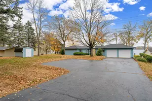 810 N Shore Dr, Waterville, MN 56096 - Photo 1