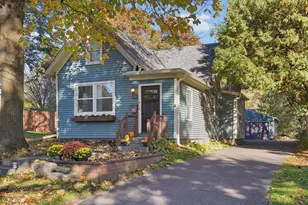 418 St Croix Ave W, Stillwater, MN 55082 - Photo 1