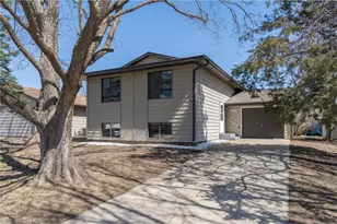 1105 S Valley St, New Ulm, MN 56073 - Photo 2