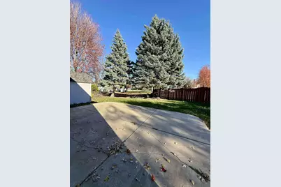 2249 Heath Avenue N, Oakdale, MN 55128 - Photo 12