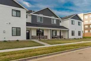 5211 Harvest Square Ln NW, Rochester, MN 55901 - Photo 2