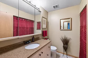 12825 Woodview Ln, Burnsville, MN 55337 - Photo 26