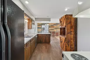 319 Johnson St, Amery, WI 54001 - Photo 18