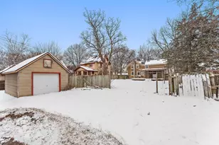 208 6th St W, Hastings, MN 55033 - Photo 4