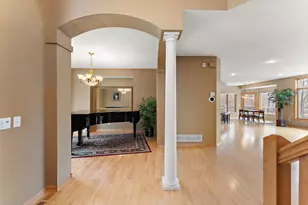 8915 Tewsbury Gate, Maple Grove, MN 55311 - Photo 10