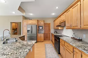 8915 Tewsbury Gate, Maple Grove, MN 55311 - Photo 20