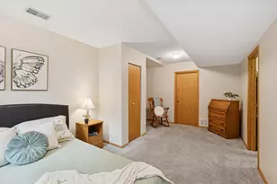 567 Lakewood Dr S, Maplewood, MN 55119 - Photo 22