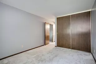 702 Old Settlers Trail, Hopkins, MN 55343 - Photo 18