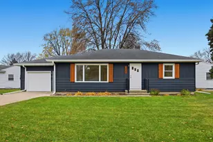 1425 11th St S, Fargo,  58103 - Photo 2