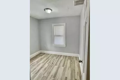 496 Maryland Avenue W, Saint Paul, MN 55117 - Photo 18