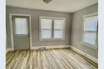 496 Maryland Avenue W, Saint Paul, MN 55117 - Photo 16