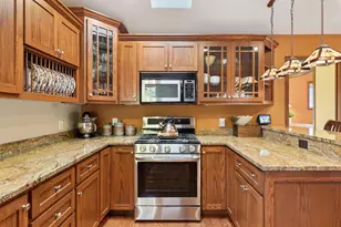 5624 Fisher St, White Bear Lake, MN 55110 - Photo 14