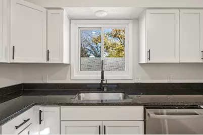 3432 Lee Avenue N, Crystal, MN 55422 - Photo 4