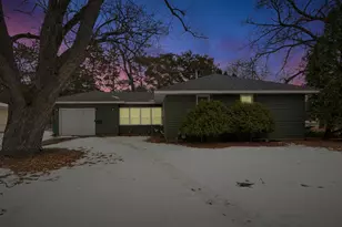 400 E Old Shakopee Rd, Bloomington, MN 55420 - Photo 20