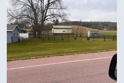 102 Harrison Street S, Lake Benton, MN 56149 - Photo 4