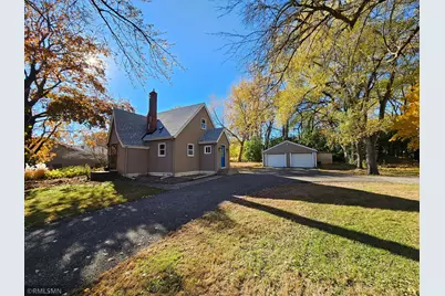 2665 Lake Shore Avenue, Little Canada, MN 55117 - Photo 2