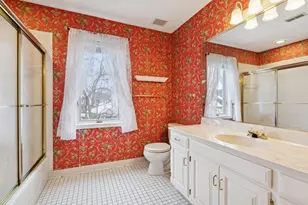 1135 Hollybrook Dr, Wayzata, MN 55391 - Photo 32