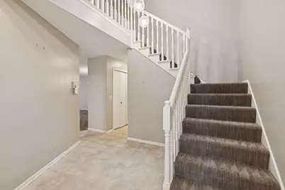 1135 Hollybrook Drive, Wayzata, MN 55391 - Photo 2