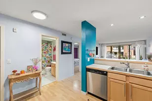 48 Groveland Terrace, Minneapolis, MN 55403 - Photo 4