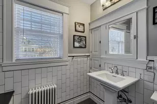 748 Linwood Ave, Saint Paul, MN 55105 - Photo 20