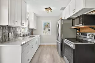 916 Linn Ave SW, Owatonna, MN 55060 - Photo 4