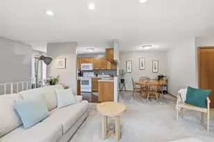 4289 Centerville Rd, Vadnais Heights, MN 55127 - Photo 6