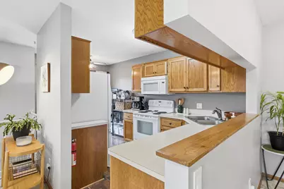 4289 Centerville Road, Vadnais Heights, MN 55127 - Photo 10