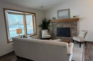 3691 Gershwin Ln N, Oakdale, MN 55128 - Photo 6