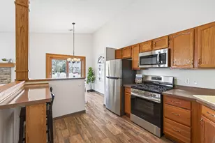 3691 Gershwin Ln N, Oakdale, MN 55128 - Photo 12