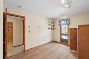 3513 37th Ave NE, Saint Paul, MN 55421 - Photo 24