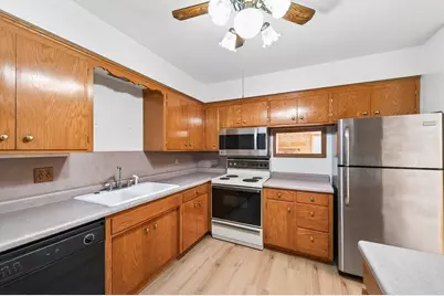 3513 37th Avenue NE, Saint Paul, MN 55421 - Photo 6