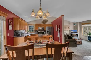 608 Oakwood Dr, Saint Cloud, MN 56304 - Photo 10