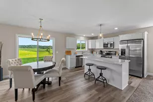 336 Ridge Rd, Le Sueur, MN 56058 - Photo 8