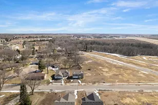 340 Ridge Rd, Le Sueur, MN 56058 - Photo 38