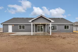 129 Highlands Blvd, Melrose, MN 56352 - Photo 2