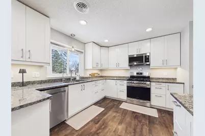 1187 Madison Street S, Shakopee, MN 55379 - Photo 12