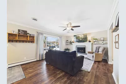 1187 Madison Street S, Shakopee, MN 55379 - Photo 6