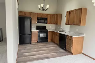 7655 Afton Ct, Woodbury, MN 55125 - Photo 4