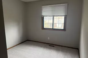 7655 Afton Ct, Woodbury, MN 55125 - Photo 8