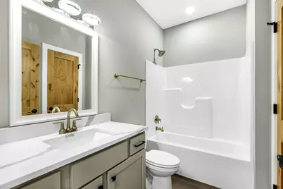 31706 Madison Road, Lindstrom, MN 55045 - Photo 4