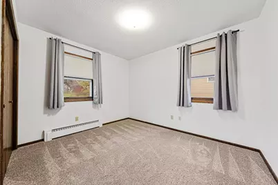 821 Valley View Road, Faribault, MN 55021 - Photo 26