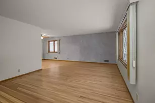 1669 Clarence St, Saint Paul, MN 55106 - Photo 4