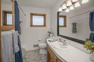 1669 Clarence St, Saint Paul, MN 55106 - Photo 16