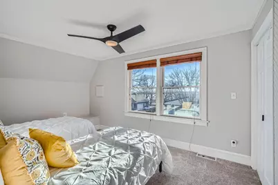 1045 Lake Street E, Wayzata, MN 55391 - Photo 22