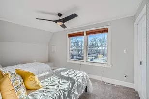 1045 Lake St E, Wayzata, MN 55391 - Photo 22